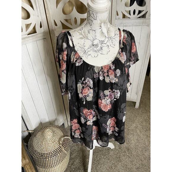 torrid Tops - TORRID Black Floral Pink Cold Shoulder Lightweight Metallic Top Size 2 2XL